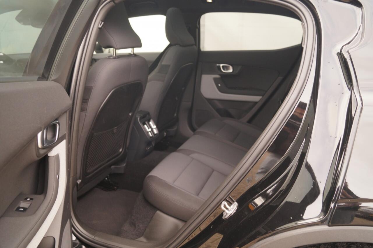 Polestar 2 Long Range Dual Motor 78kWh Launch Edition -SOH88%-PANO-TREKHAAK