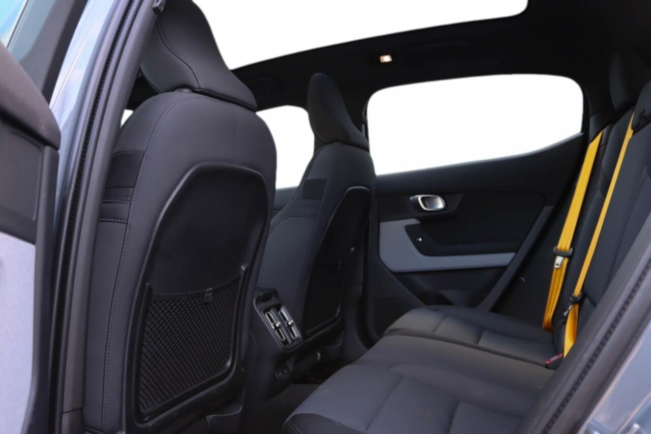 Polestar 2 Long Range Dual Motor 408pk Performance Pack l l Pilot Plus l Tr