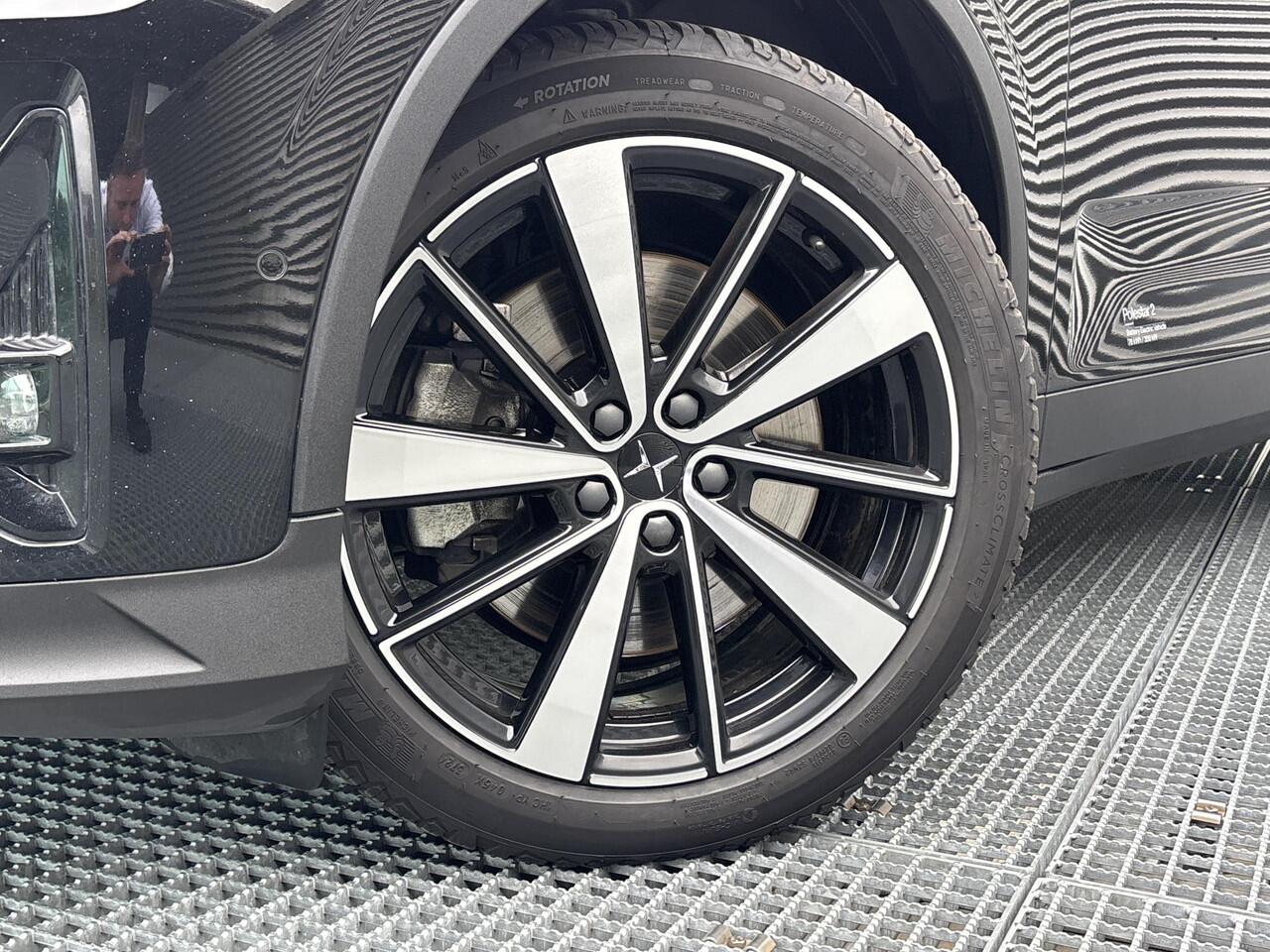 Polestar 2 Long Range Dual Motor 78 kWh Automaat, Polestar Engineered Upgrade, Trekhaak semi elektrisch inklapbaar, Volledig dealer onderhouden, All-season banden