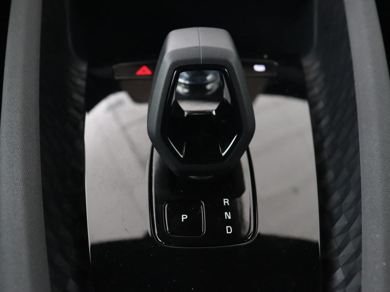 Polestar 2 Standard Range Single Motor 63kWh | 360 Camera | Stoelverwarming | Adaptive cruise | Carplay | Park Assist | 19'' | Keyless | Full LED | Digital Cockpit | DAB