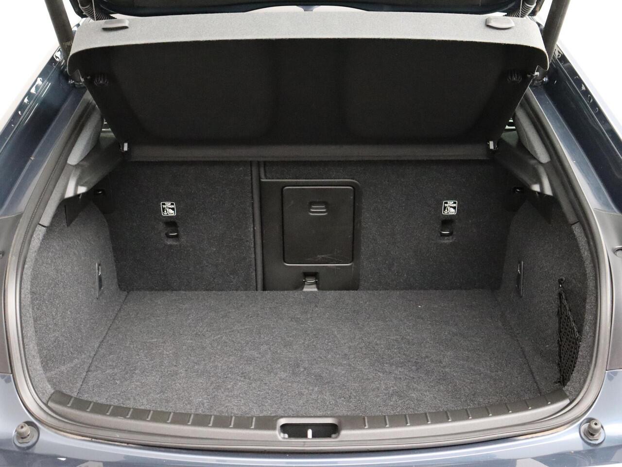Polestar 2 Standard Range Single Motor 63kWh | SoH 93,6%! | Navigatie | Camera | Stoelverwarming!