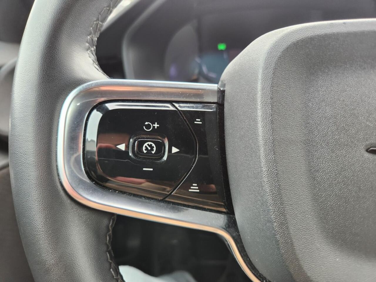 Polestar 2 Standard Range Single Motor 63KW Leder, 20 inch, Android/Apple