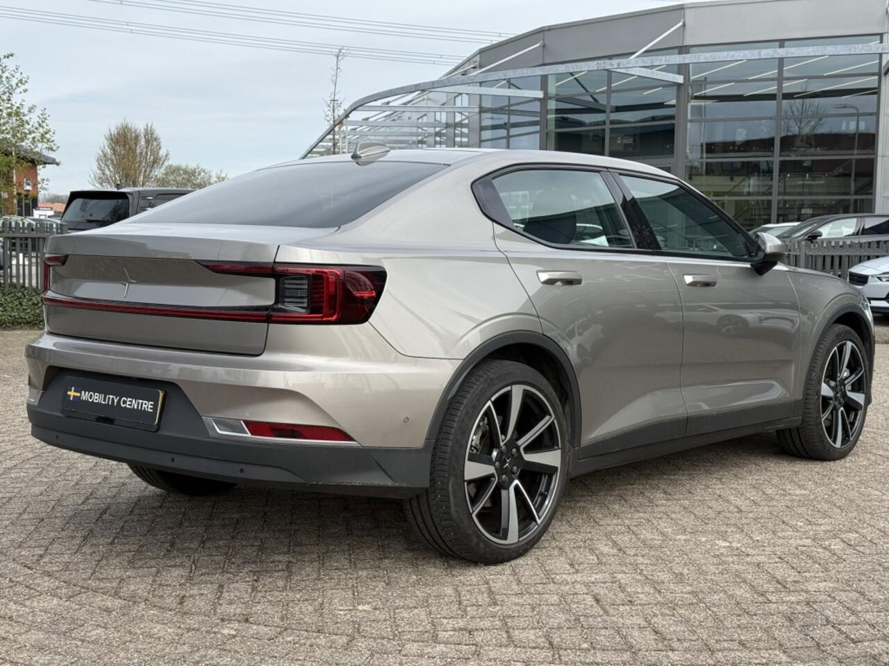 Polestar 2 Standard Range Single Motor 63 kWh | Plus & Pilot Pack