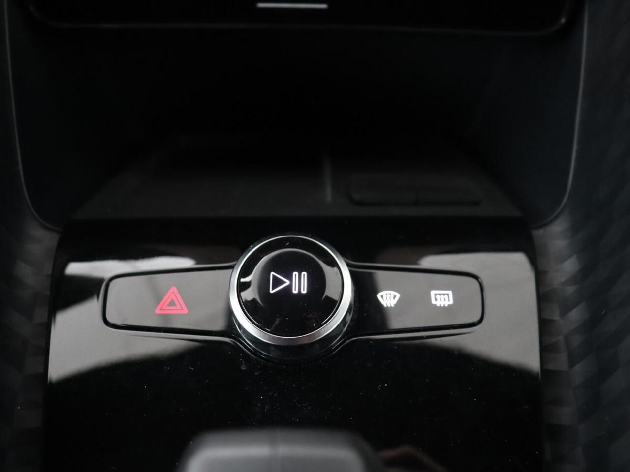 Polestar 2 Long Range Single Motor 78 kWh | Trekhaak | Stoelverwarming | Keyless | Full LED | Carplay | Navigatie | 19'' | Elektrische stoelen | Climate control | Parkeerhulp