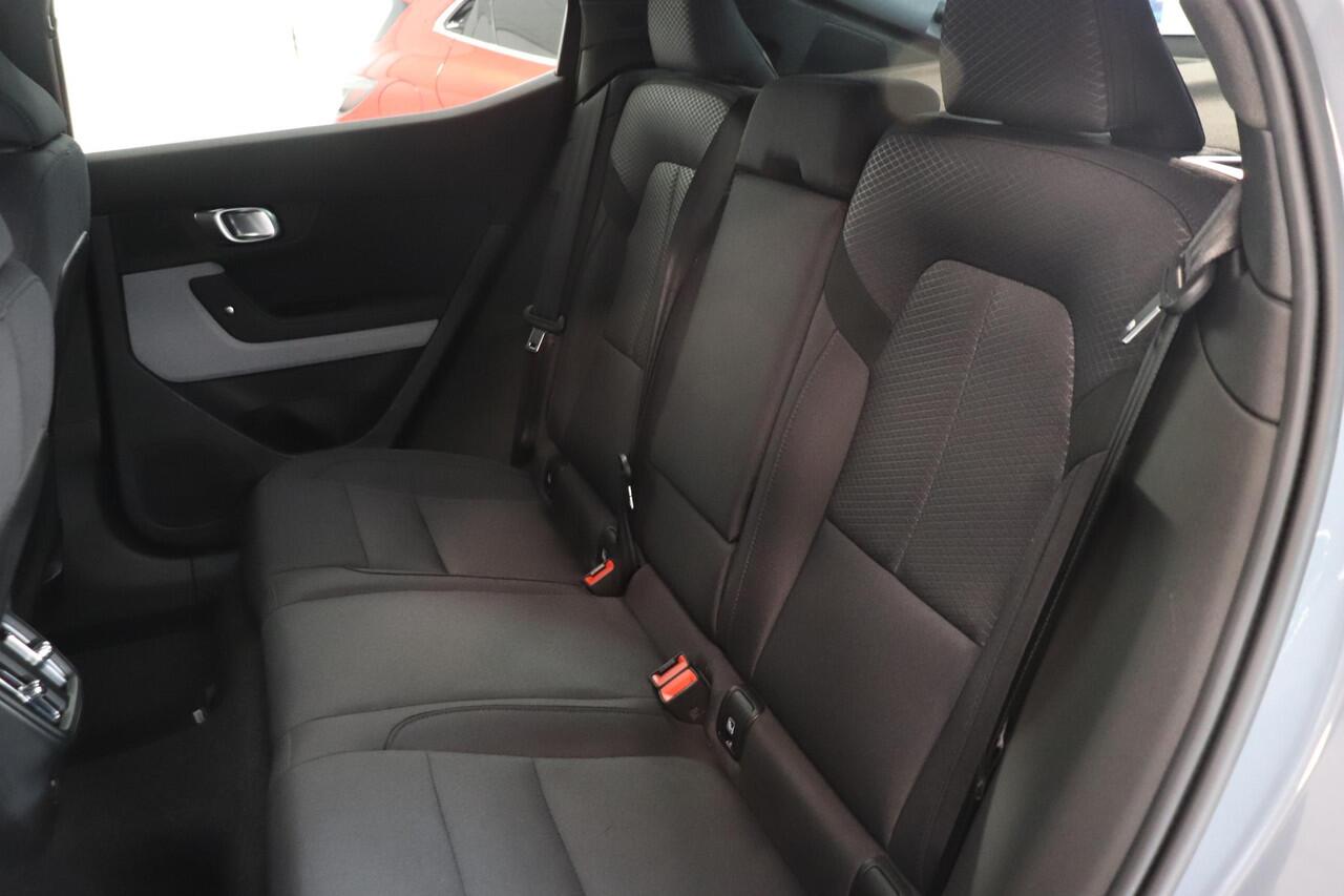 Polestar 2 Standard Range Single Motor 69 kWh | Adaptieve Cruise control | SoH 96% | 360° Camera | elektr. stoelen | AppleCarplay AndroidAuto | LED verlichting |