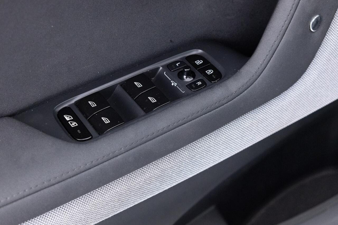 Polestar 2 Standard Range Single Motor 63kWh *SOH 94%* ? 1e Eigenaar