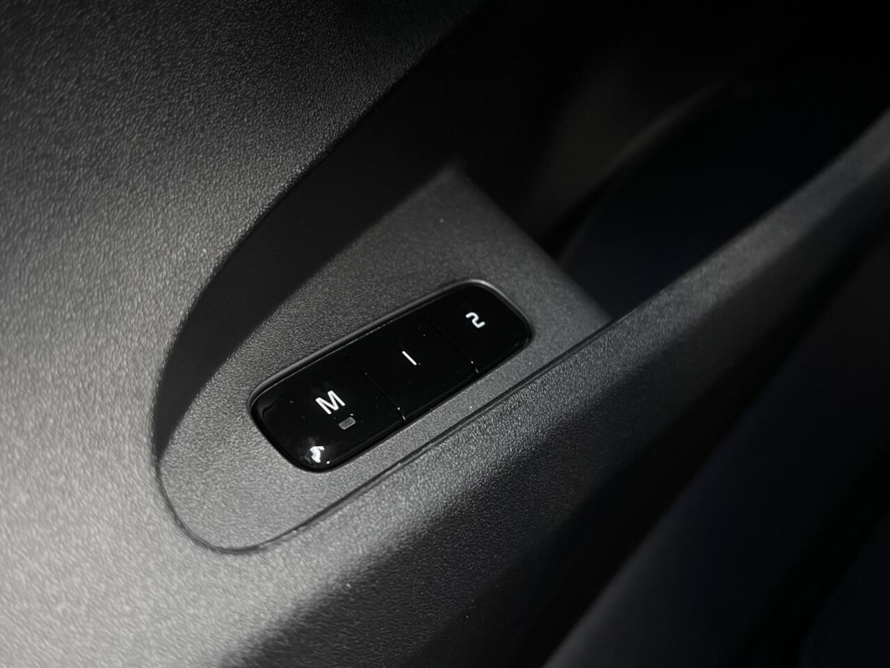 Polestar 2 Long Range Single Motor 78 kWH | Pilot Lite | Winter&zomerbanden