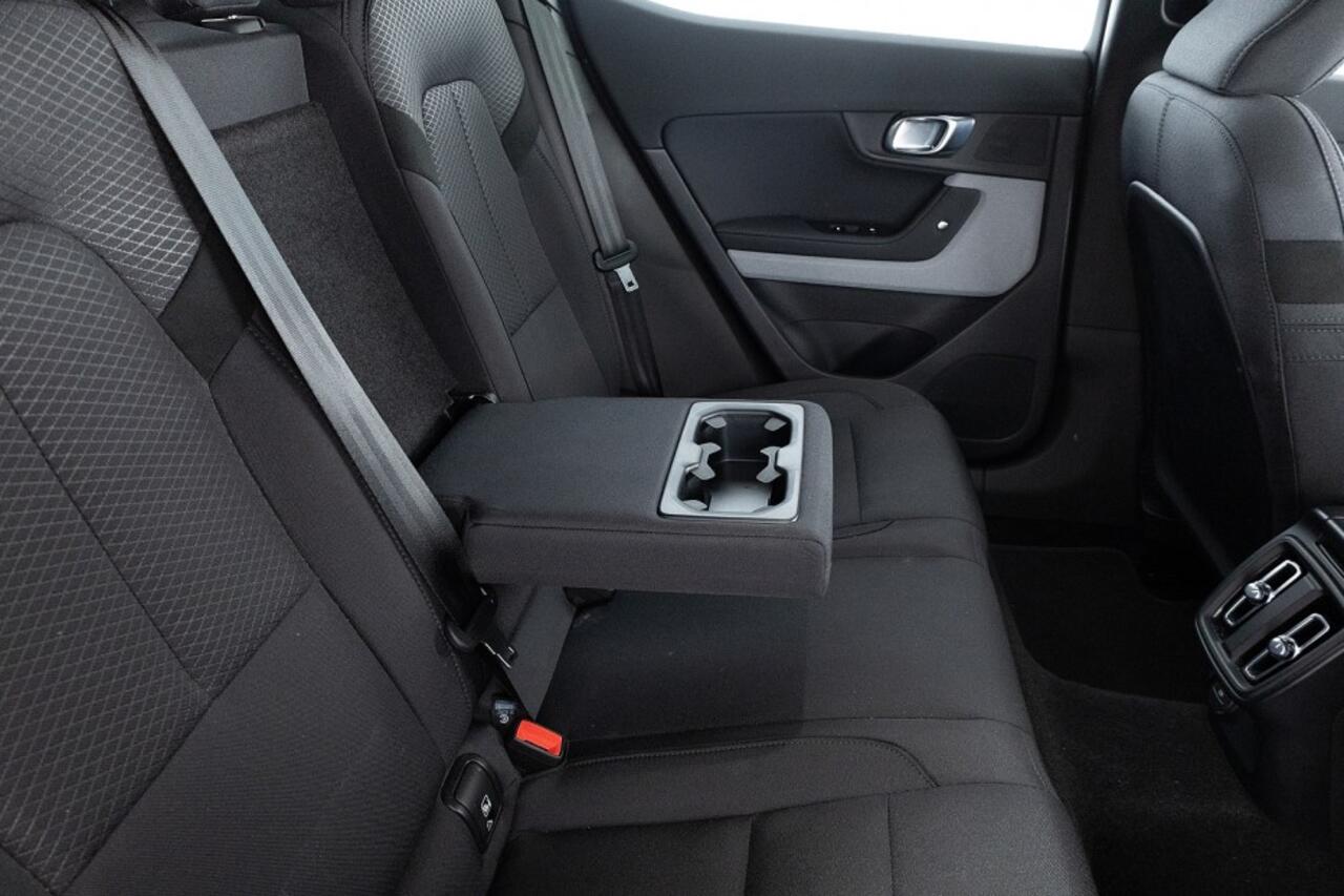 Polestar 2 Standard Range Single Motor 69kWh | Full LED | NAVI | ECC | Stoelverwarming