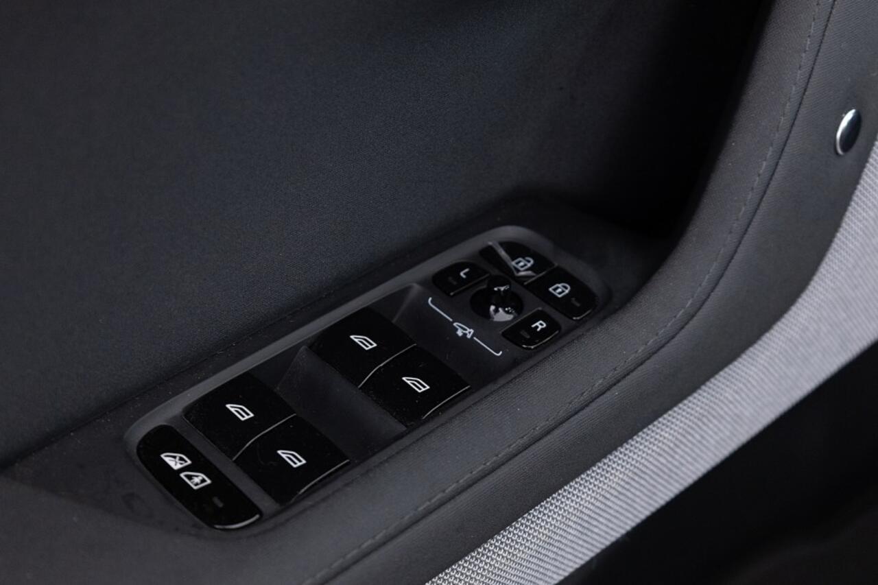 Polestar 2 Standard Range Single Motor 69kWh | Full LED | NAVI | ECC | Stoelverwarming