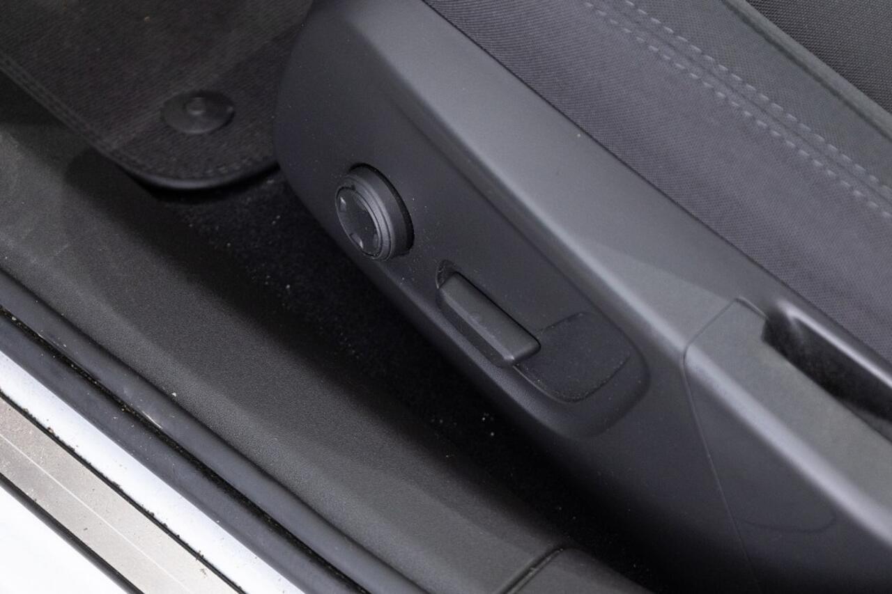 Polestar 2 Standard Range Single Motor 69kWh | Full LED | NAVI | ECC | Stoelverwarming