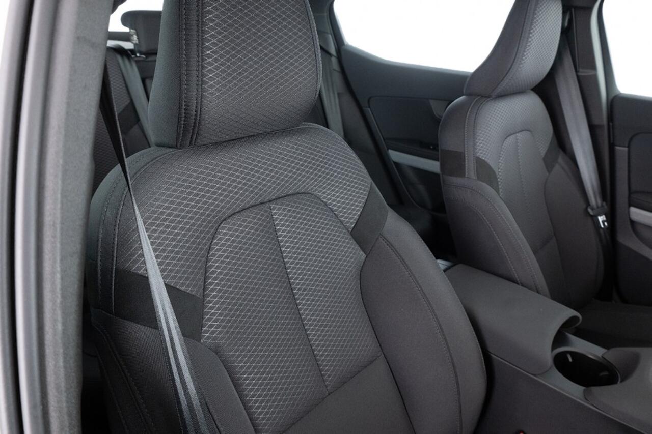 Polestar 2 Standard Range Single Motor 69kWh | Full LED | NAVI | ECC | Stoelverwarming