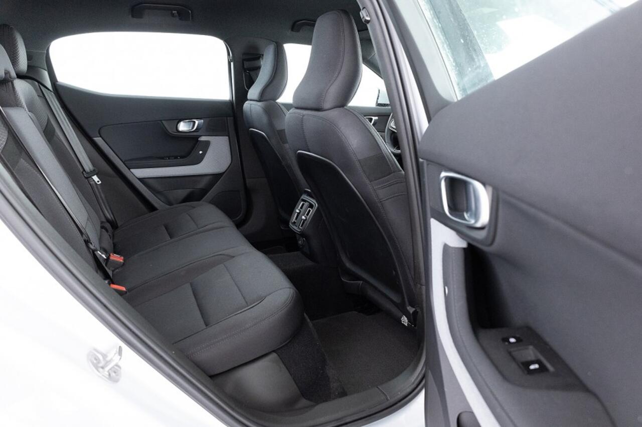 Polestar 2 Standard Range Single Motor 69kWh | Full LED | NAVI | ECC | Stoelverwarming