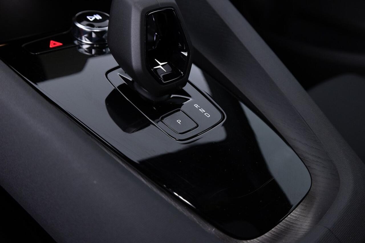 Polestar 2 Long Range Single Motor 78kWh Plus Pack | SOH 96% | PANORAMA | trekhaak |