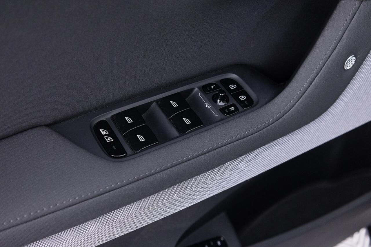 Polestar 2 Long Range Single Motor 78kWh Plus Pack | SOH 96% | PANORAMA | trekhaak |