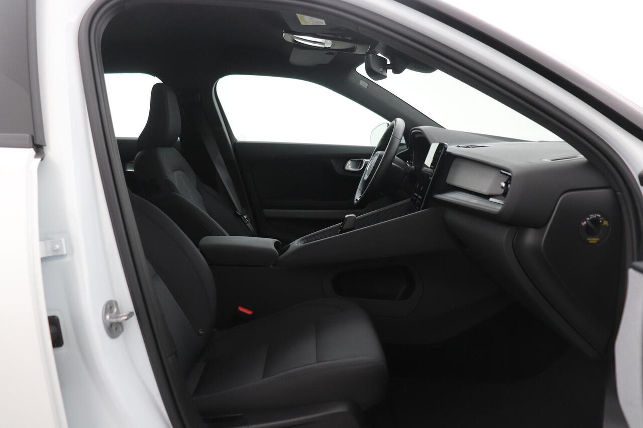 Polestar 2 Long Range Single Motor 82 kWh | Pilot Pack | ACC | 360 Camera | BLIS | Stoelverwarming | 19 Inch