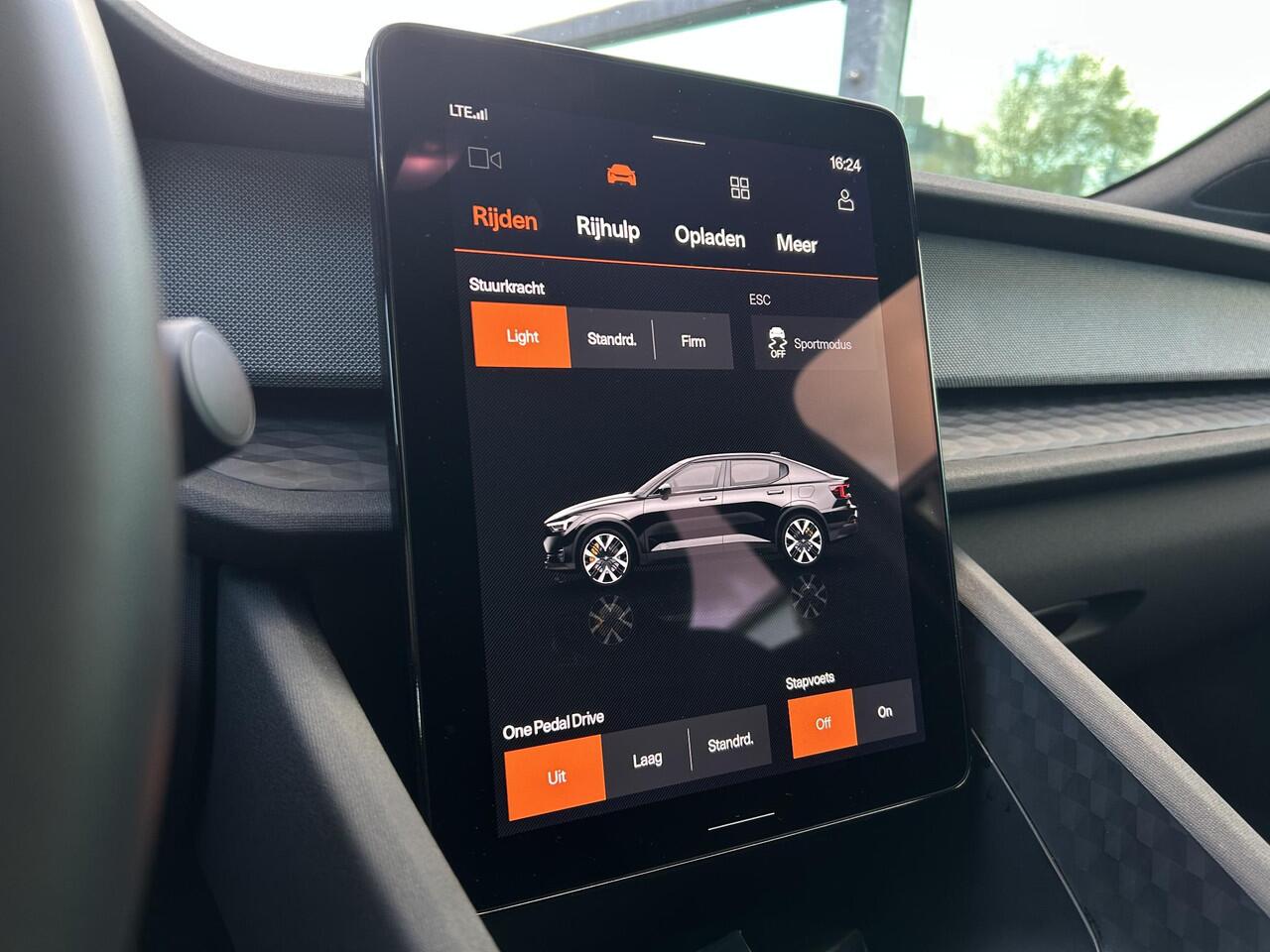 Polestar 2 Long Range Single Motor 82 kWh Semi Elektrische Trekhaak, 360gr. Parkeer camera, Adaptive cruise control, Verwarmde stoelen, Electrische achterklep