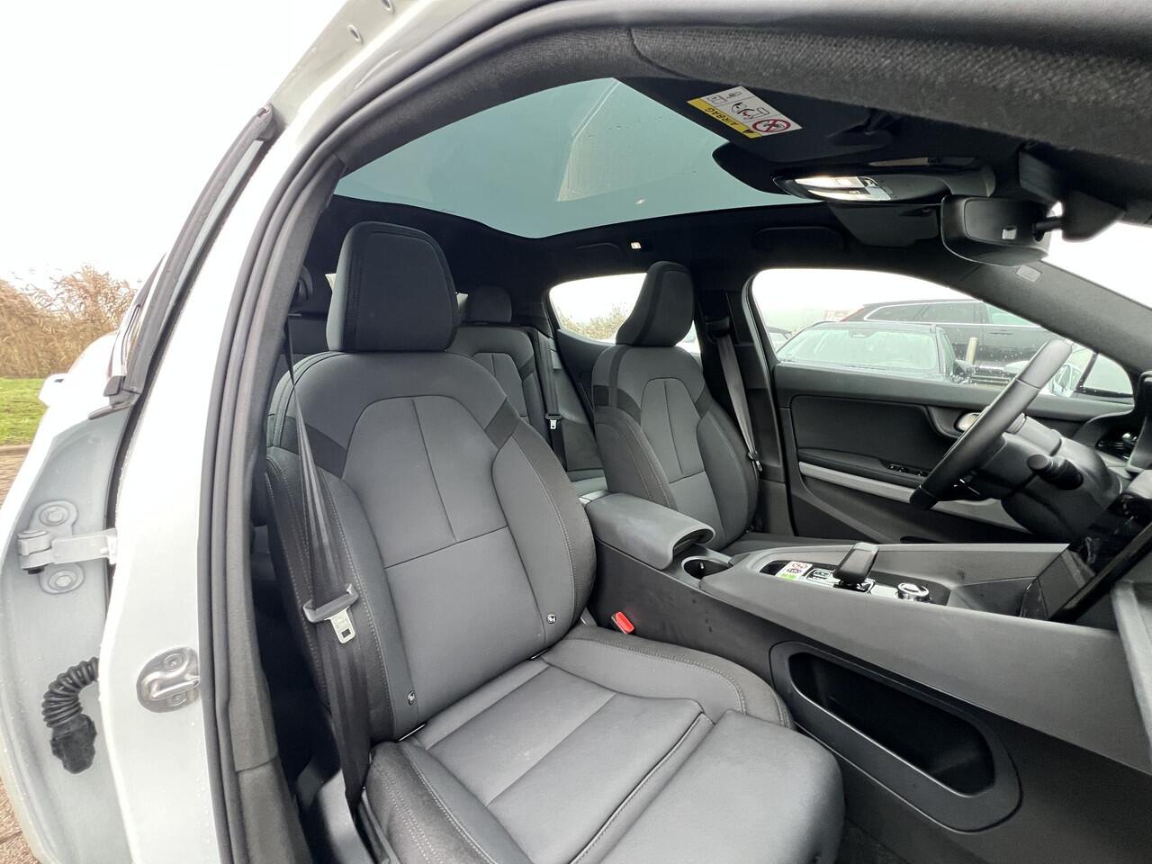 Polestar 2 Long Range Single Motor Plus 82 kWh Plus|Trekhaak|MY24|Snow white|