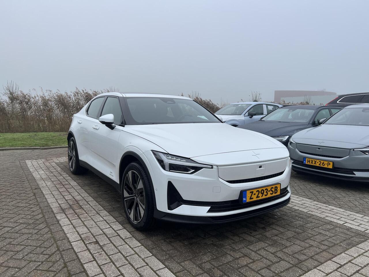 Polestar 2 Long Range Single Motor Plus 82 kWh Plus|Trekhaak|MY24|Snow white|