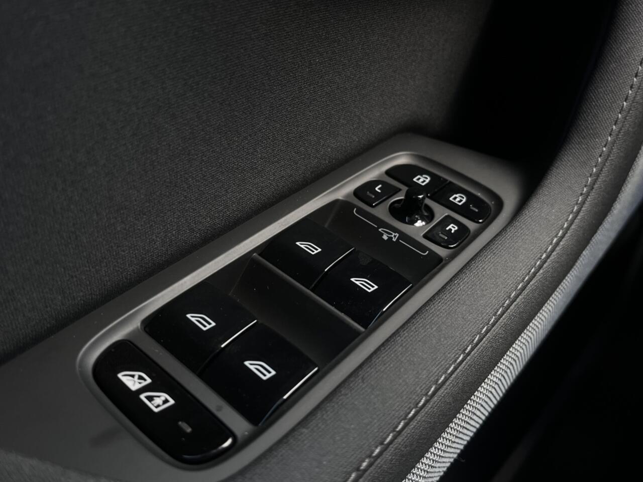 Polestar 2 Long Range Dual Motor 82 kWh | 20 inch | Magnesium