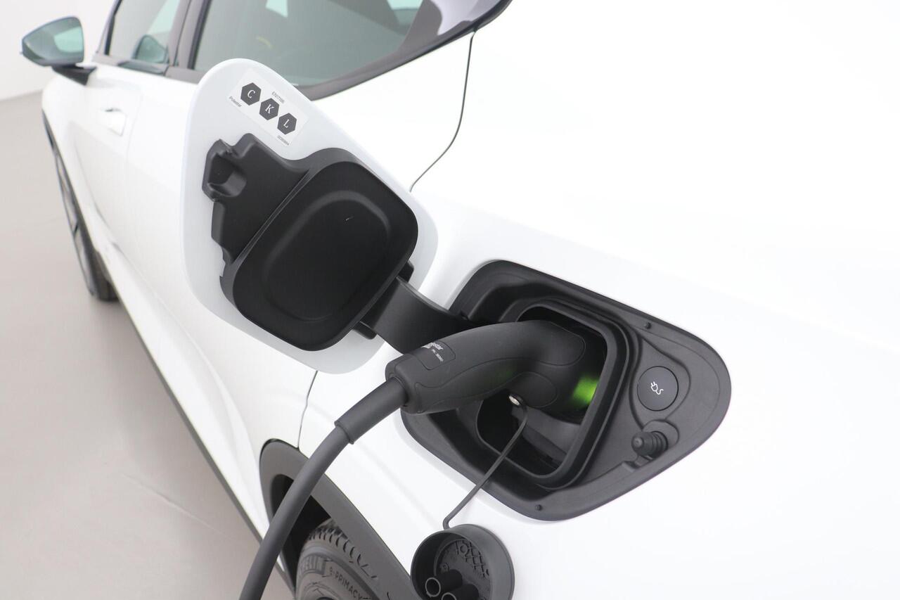 Polestar 2 Long Range Single Motor 82 kWh | NIEUW! | Plus | Pilot | Panoramadak | ACC | 360 Camera | Stoel+Stuurverwarming