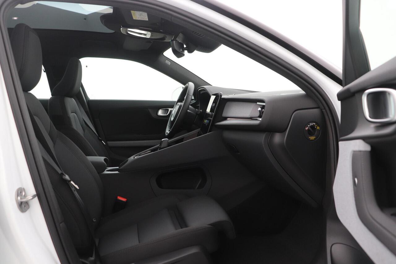 Polestar 2 Long Range Single Motor 82 kWh | NIEUW! | Plus | Pilot | Panoramadak | ACC | 360 Camera | Stoel+Stuurverwarming