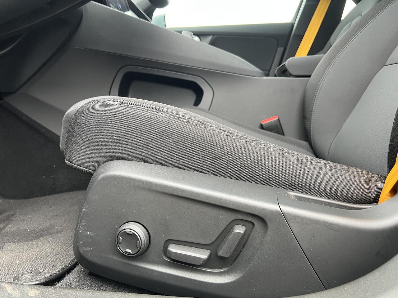 Polestar 2 Long Range Dual Motor Performance 82 kWh HarmanKardon|20-inch|Performance| Pilot| Plus