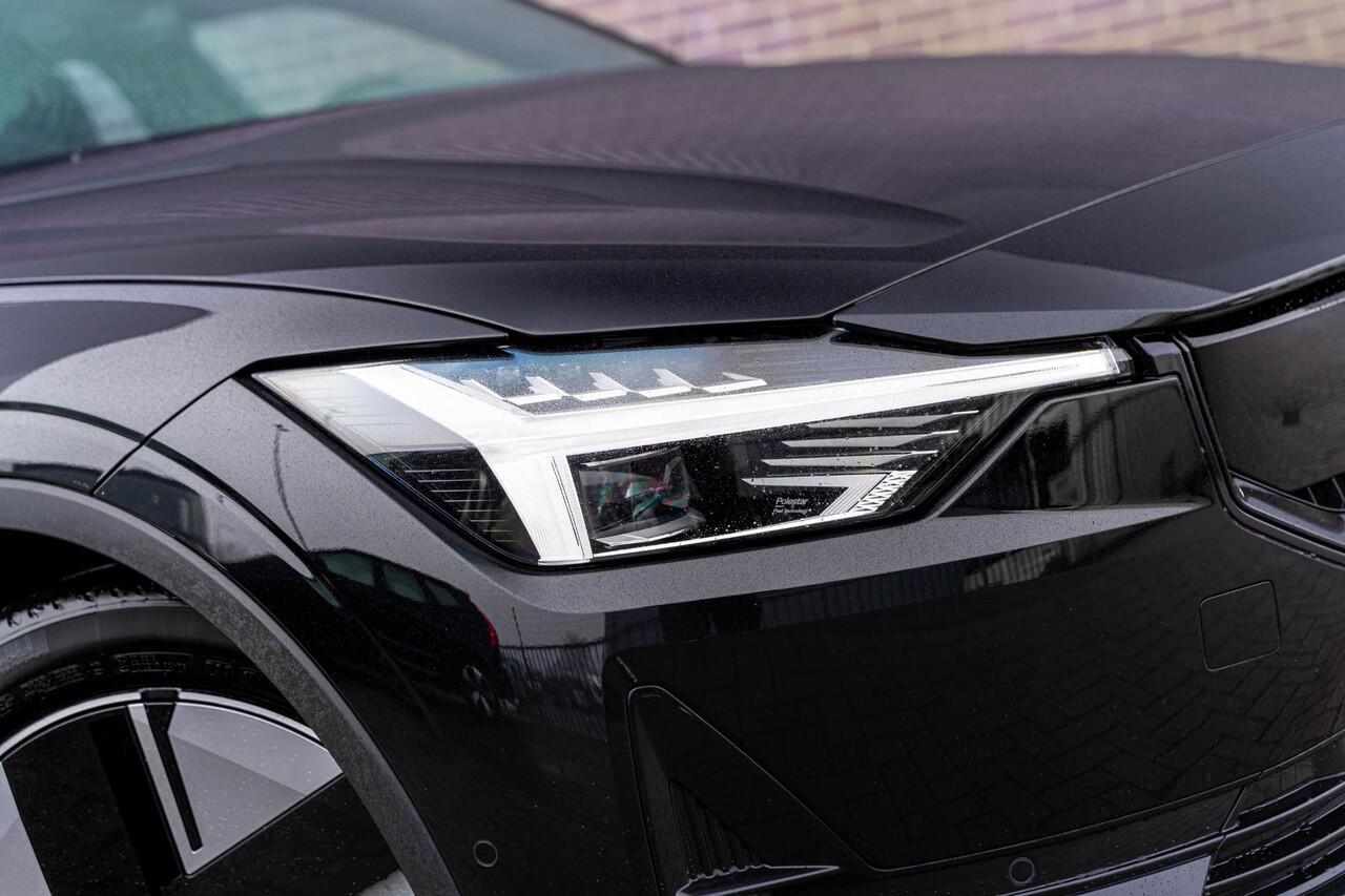 Polestar 2 Long Range Single Motor Plus 82 kWh | Pilot Pack | Climate Pack | Pixel LED | Panoramadak | Warmtepomp | Verwarmd stuurwiel | Verwarmde voorstoelen | Verwarmde achterstoelen | 360 Graden camera |