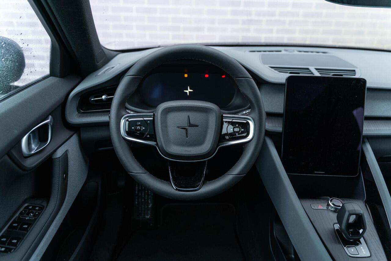 Polestar 2 Long Range Single Motor Plus 82 kWh | Pilot Pack | Climate Pack | Pixel LED | Panoramadak | Warmtepomp | Verwarmd stuurwiel | Verwarmde voorstoelen | Verwarmde achterstoelen | 360 Graden camera |