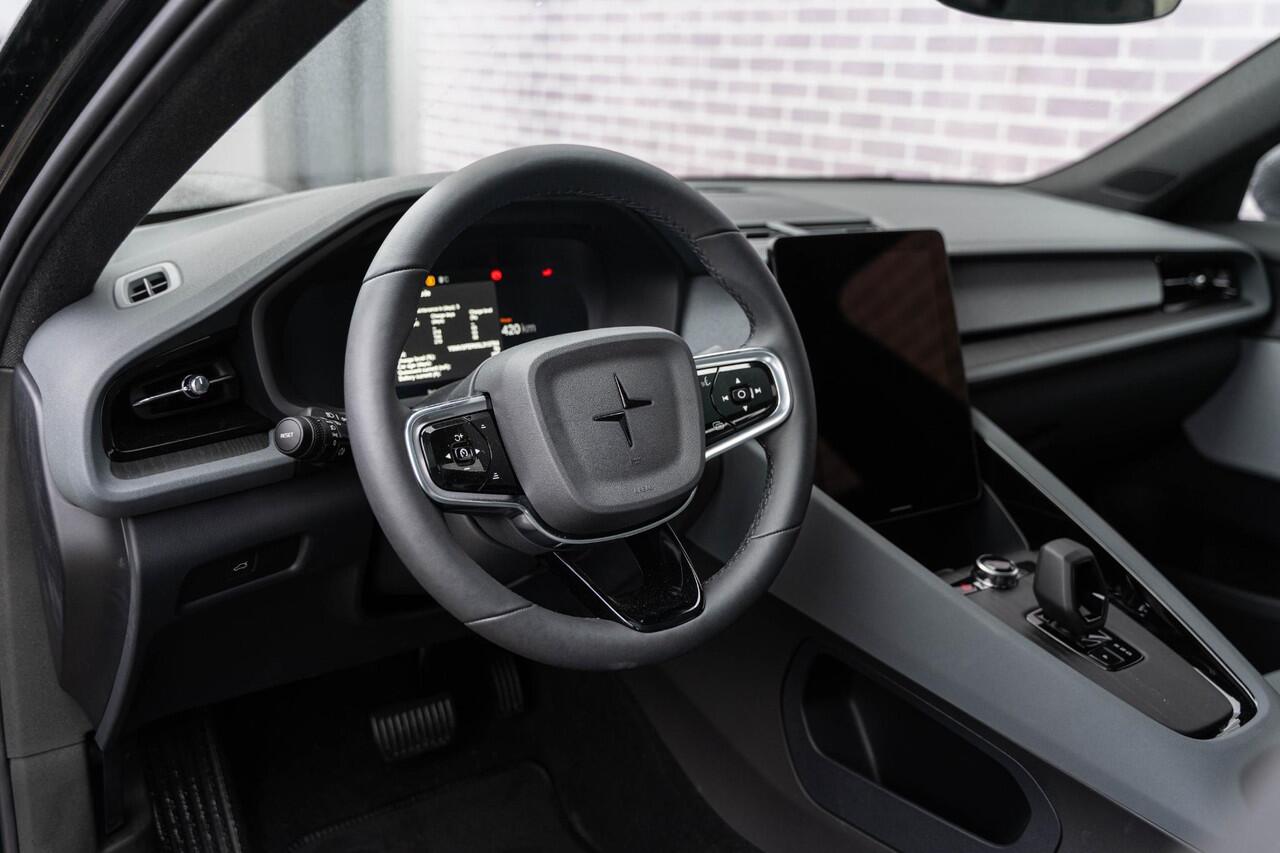 Polestar 2 Long Range Single Motor Plus 82 kWh | Pilot Pack | Climate Pack | Pixel LED | Panoramadak | Warmtepomp | Verwarmd stuurwiel | Verwarmde voorstoelen | Verwarmde achterstoelen | 360 Graden camera |