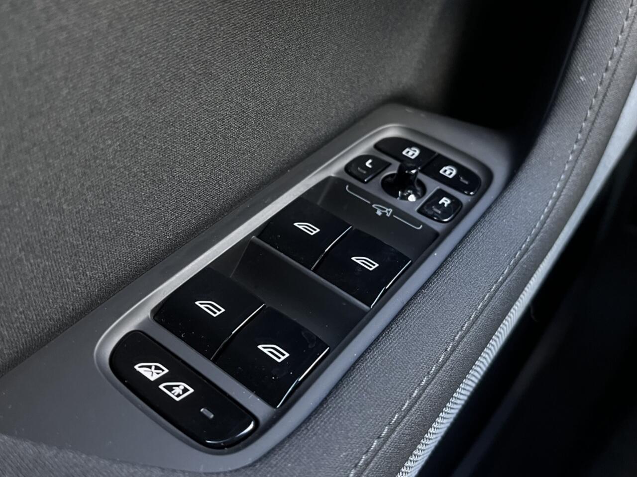 Polestar 2 Long Range Single Motor 82 kWh | DEMO | Plus & Climate