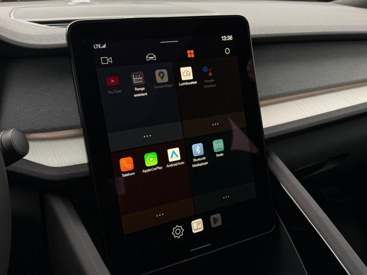 Polestar 2 Long Range Dual Motor 82 kWH | Plus, Pilot, Climate | Nappa Lede