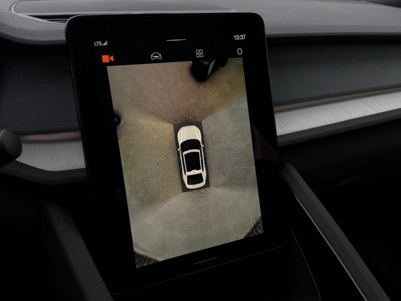 Polestar 2 Long Range Dual Motor 82 kWH | Plus, Pilot, Climate | Nappa Lede