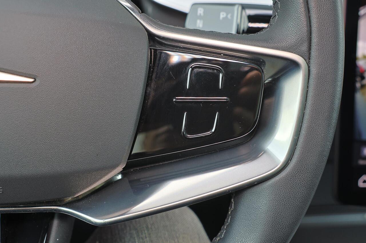 Polestar 3 Dual motor 111 kWh - Panoramadak - Adaptive cruise control - BLIS - 360º Camera - Bowers & Wilkins audio - Verwarmde voorstoelen & stuur - Parkeersensoren voor & achter - Head up display - Draadloze tel. lader - Extra getint glas - 21' LMV