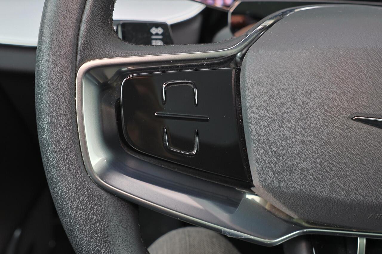 Polestar 3 Dual motor 111 kWh - Panoramadak - Adaptive cruise control - BLIS - 360º Camera - Bowers & Wilkins audio - Verwarmde voorstoelen & stuur - Parkeersensoren voor & achter - Head up display - Draadloze tel. lader - Extra getint glas - 21' LMV