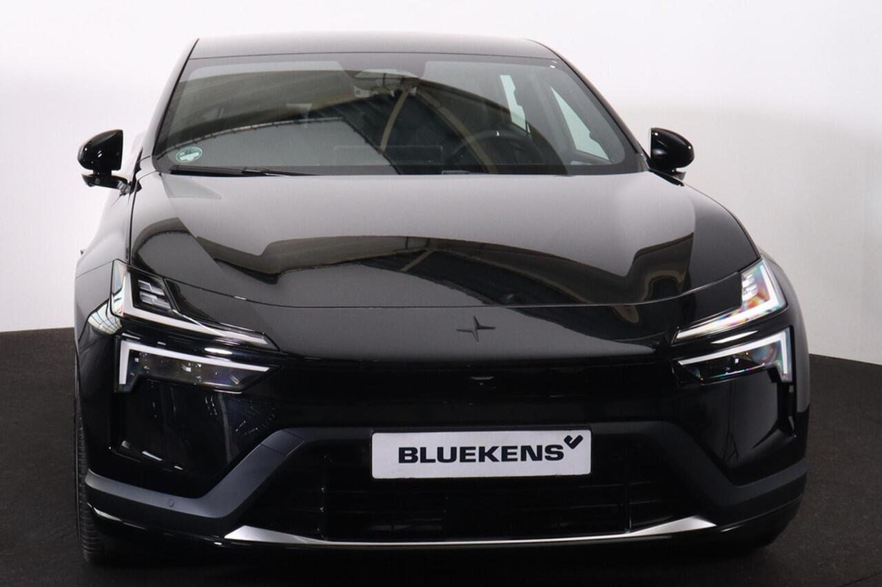 Polestar 4 Long Range Plus 100 kWh NIEUW - Panoramadak - IntelliSafe Assist & Surround - Pilot Pack - 360º Camera - Harman/Kardon audio - Verwarmde voorstoelen, stuur & achterbank - Head up display - Parkeersensoren voor & achter - 21' LMV