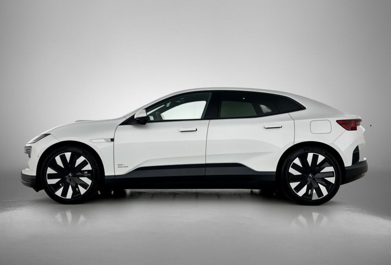 Polestar 4 Long Range Single Motor 100 kWh Plus Pro