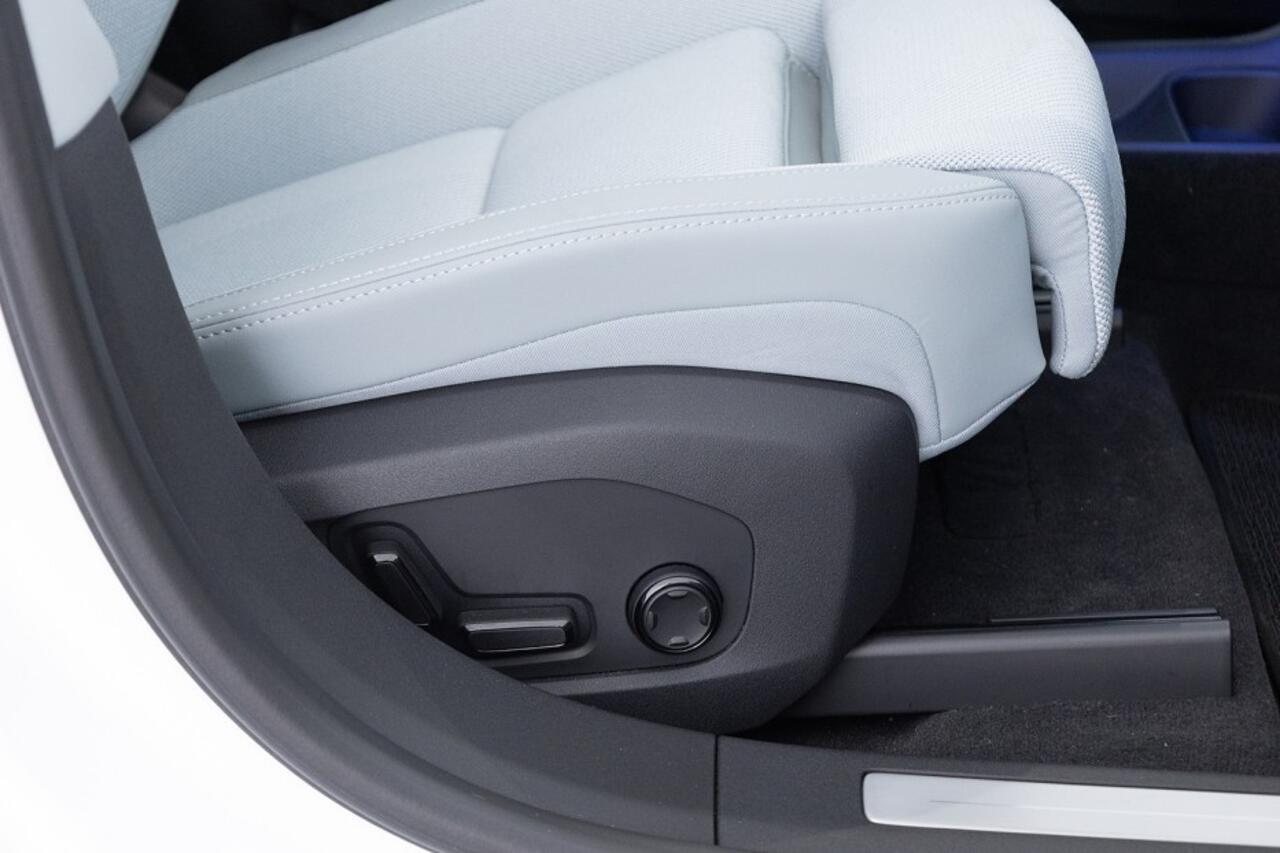 Polestar 4 Long Range Single motor 100 kWh | Plus Pack | 360 Camera | Winter Pack