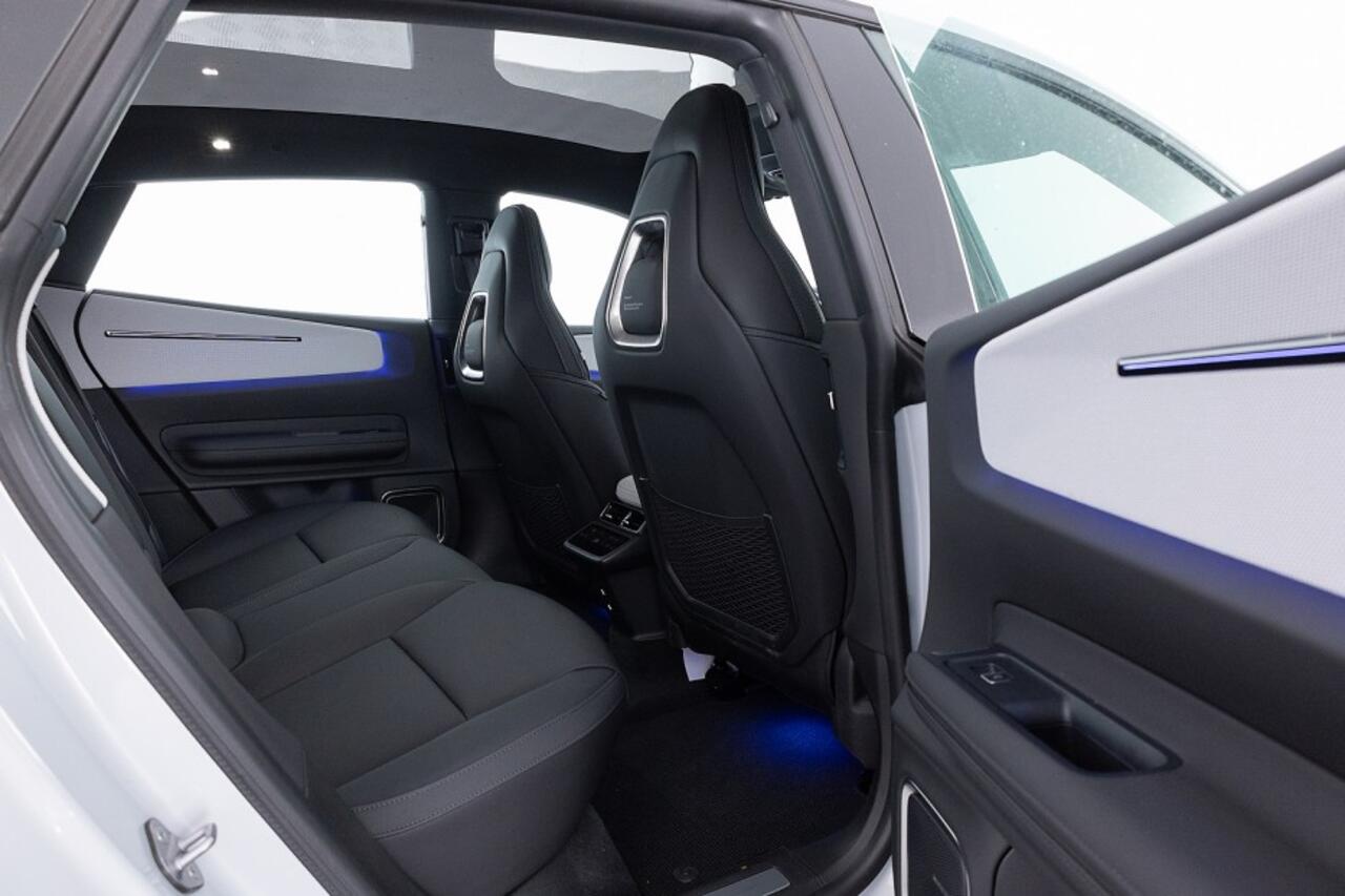 Polestar 4 Long Range Single motor 100 kWh | Plus Pack | 360 Camera | PANORAMADAK