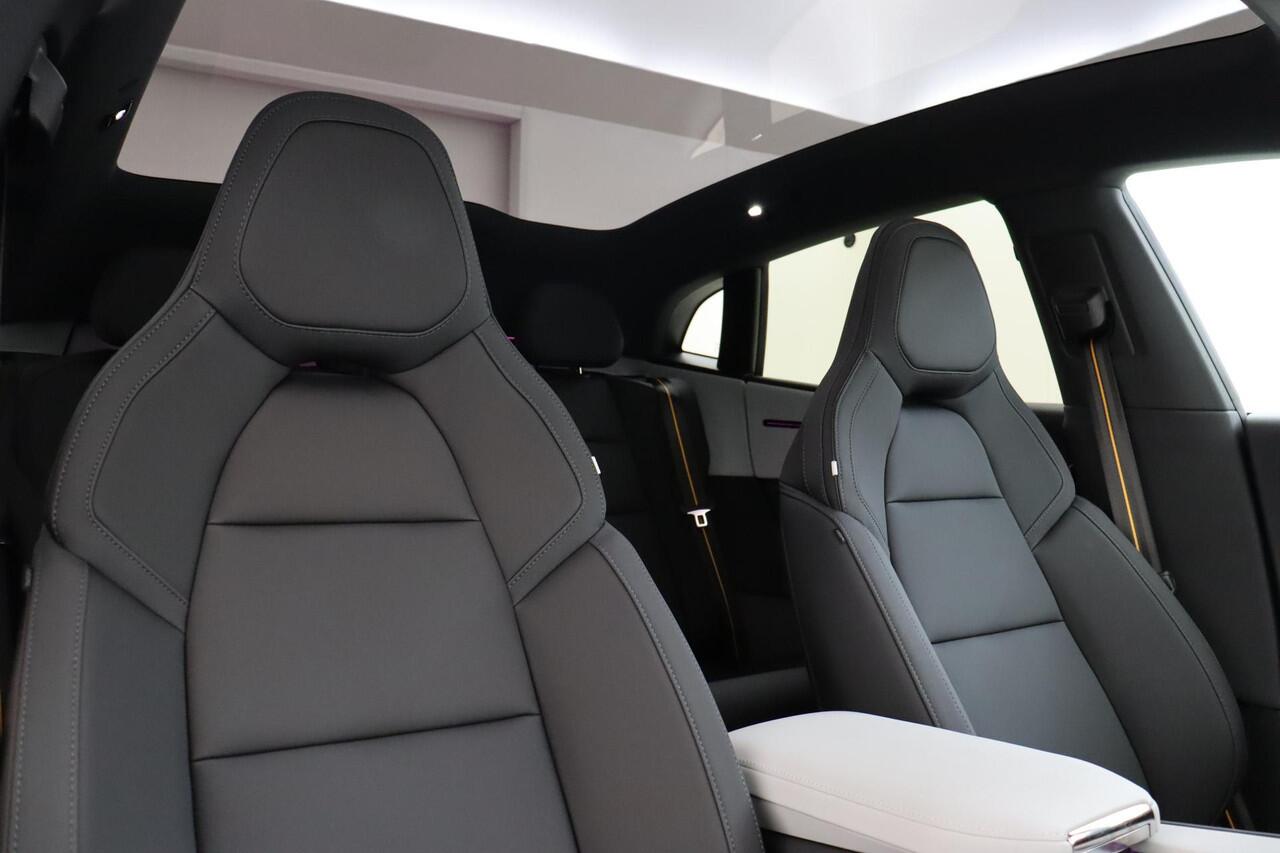 Polestar 4 LONG RANGE DUAL MOTOR PLUS PRO 100 kWh -PANO.DAK|HARMAN/KARDON|360°CAM|POWER-SEATS|HEAD-UP DISP.|PILOT|