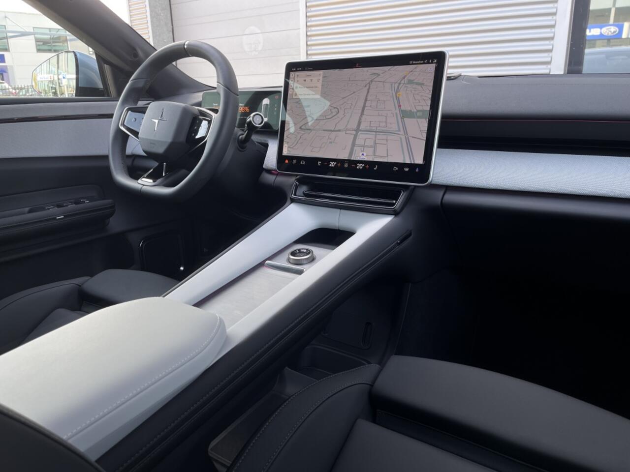 Polestar 4 Long Range Dual Motor | Plus & Pilot Pack | Snow