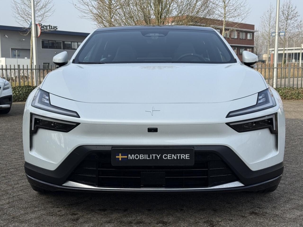 Polestar 4 Long Range Dual Motor | Plus & Pilot Pack | Snow