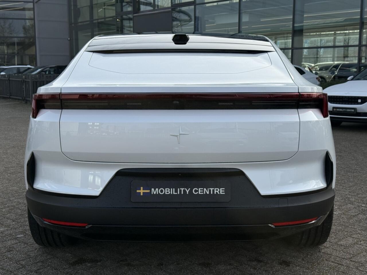 Polestar 4 Long Range Dual Motor | Plus & Pilot Pack | Snow