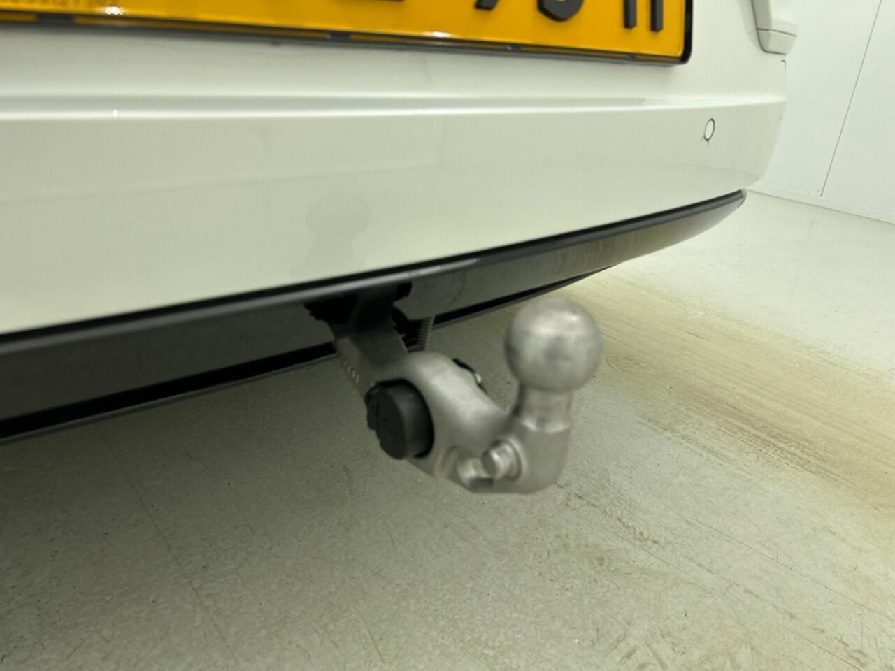 Polestar 4 LRDM 100 kWh | Pilot | Plus | Performance | Tailored Knit | Meeg