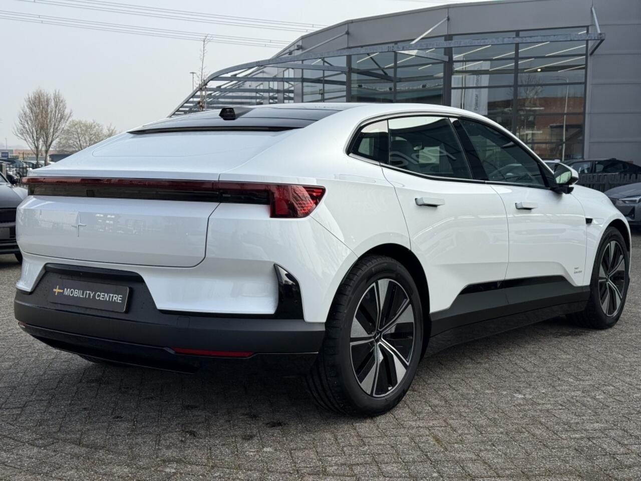 Polestar 4 Long Range Single Motor | Plus & Pilot Pack | Tailored Knit