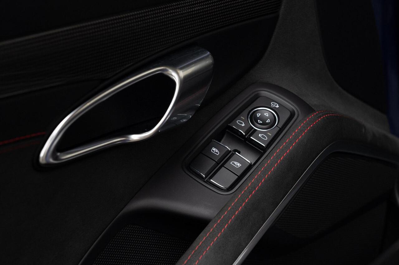 Porsche 718 Boxster GTS 4.0 | Gentiaanblauw