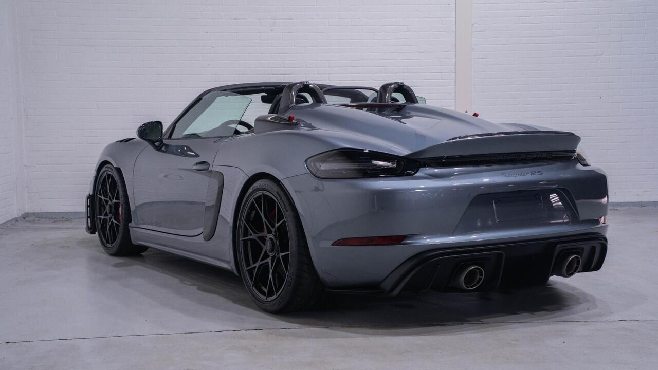 Porsche 718 Spyder RS Weissach pakket