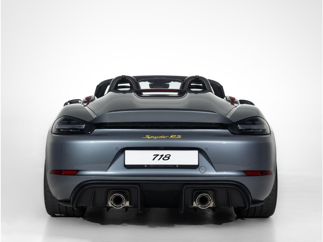 Porsche 718 Spyder RS