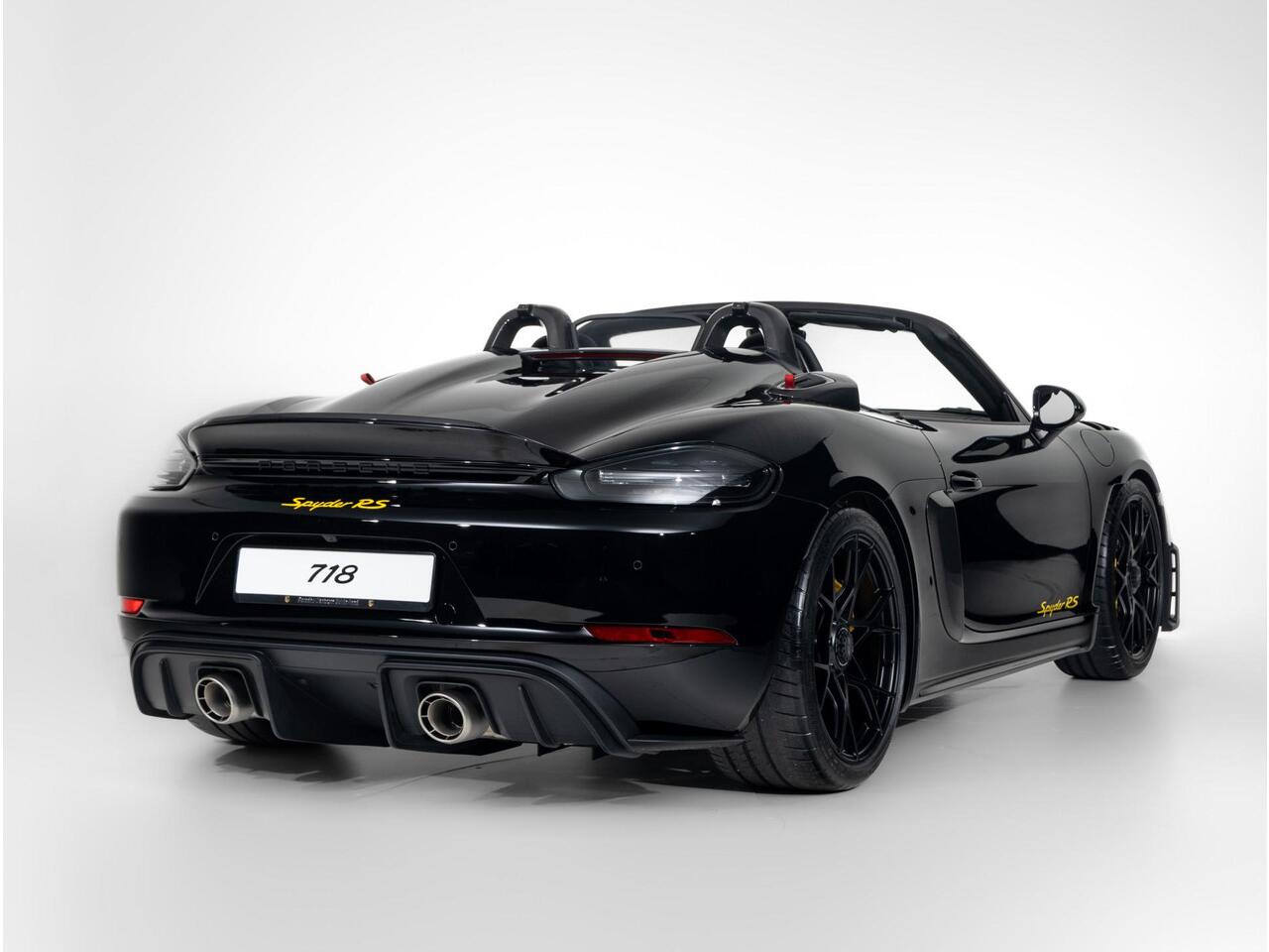 Porsche 718 Spyder RS