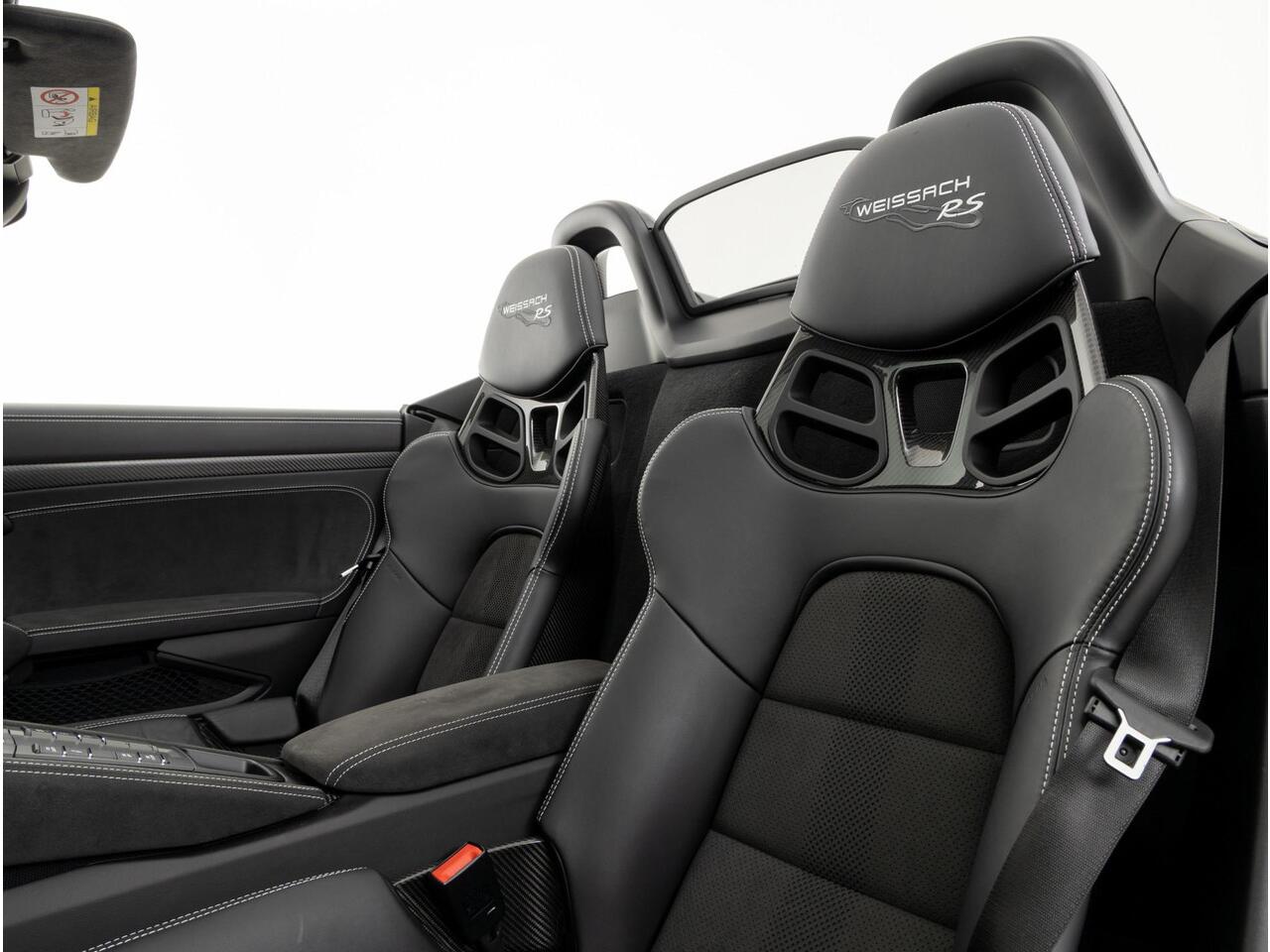 Porsche 718 Spyder RS