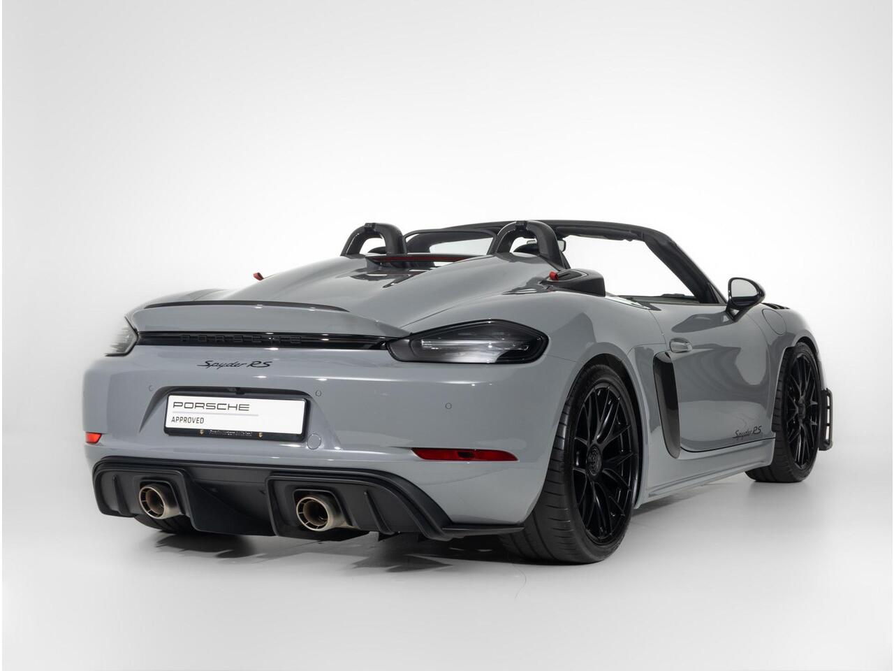 Porsche 718 Spyder RS